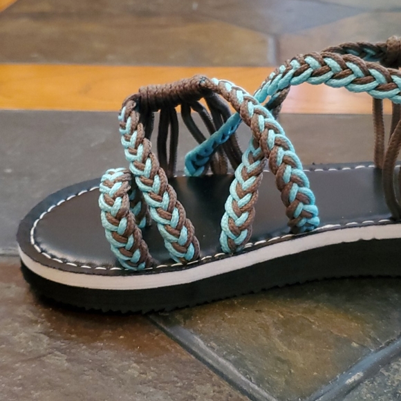 Braided Sandals - Picture 4 of 7